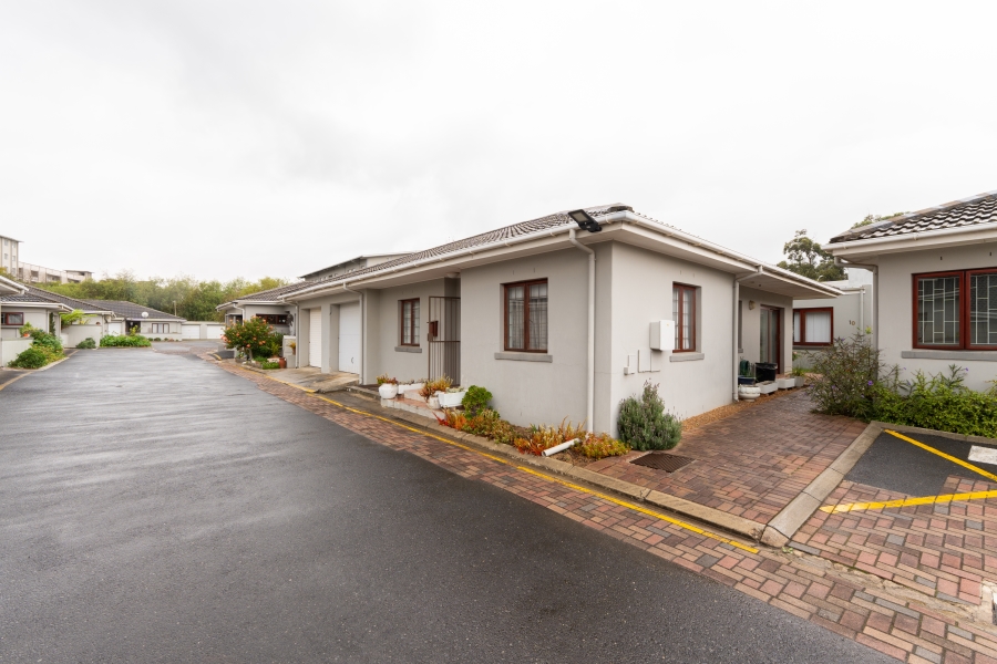 3 Bedroom Property for Sale in Stellenbosch Central Western Cape